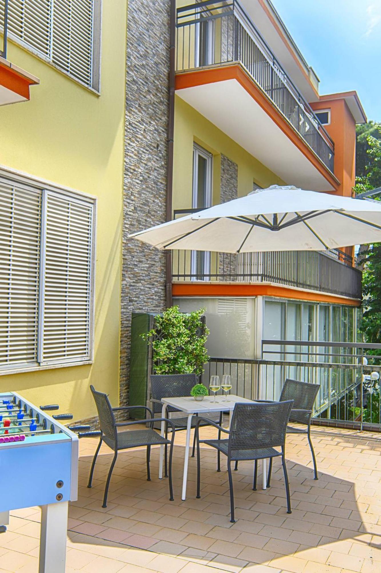 Hotel Le Pleiadi Bellaria-Igea Marina Exteriör bild
