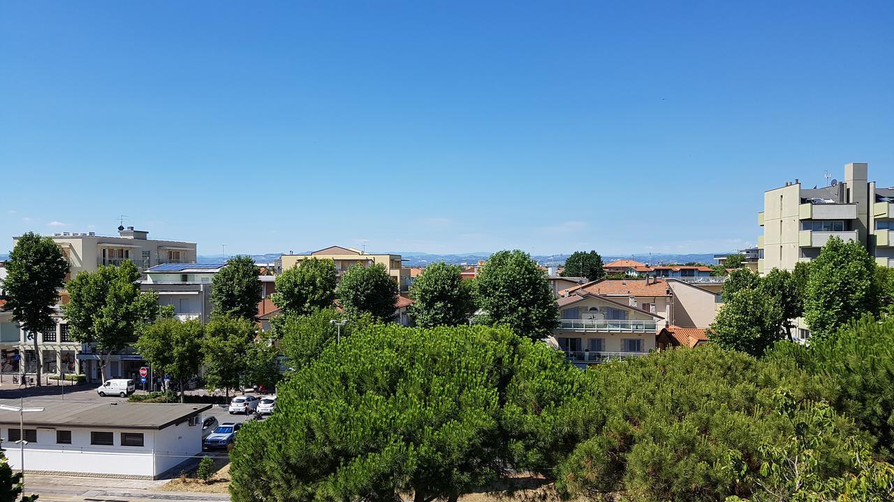 Hotel Le Pleiadi Bellaria-Igea Marina Exteriör bild